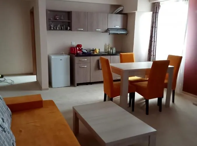 Si Joylife * Костинешти